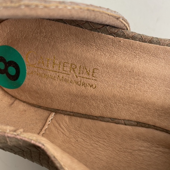 Catherine Malandrino beige open side flat shoes size 8 - Picture 9 of 9